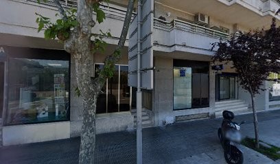 Escura. Abogados y Economistas.