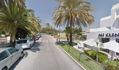 Solís Abogados / Lawyers